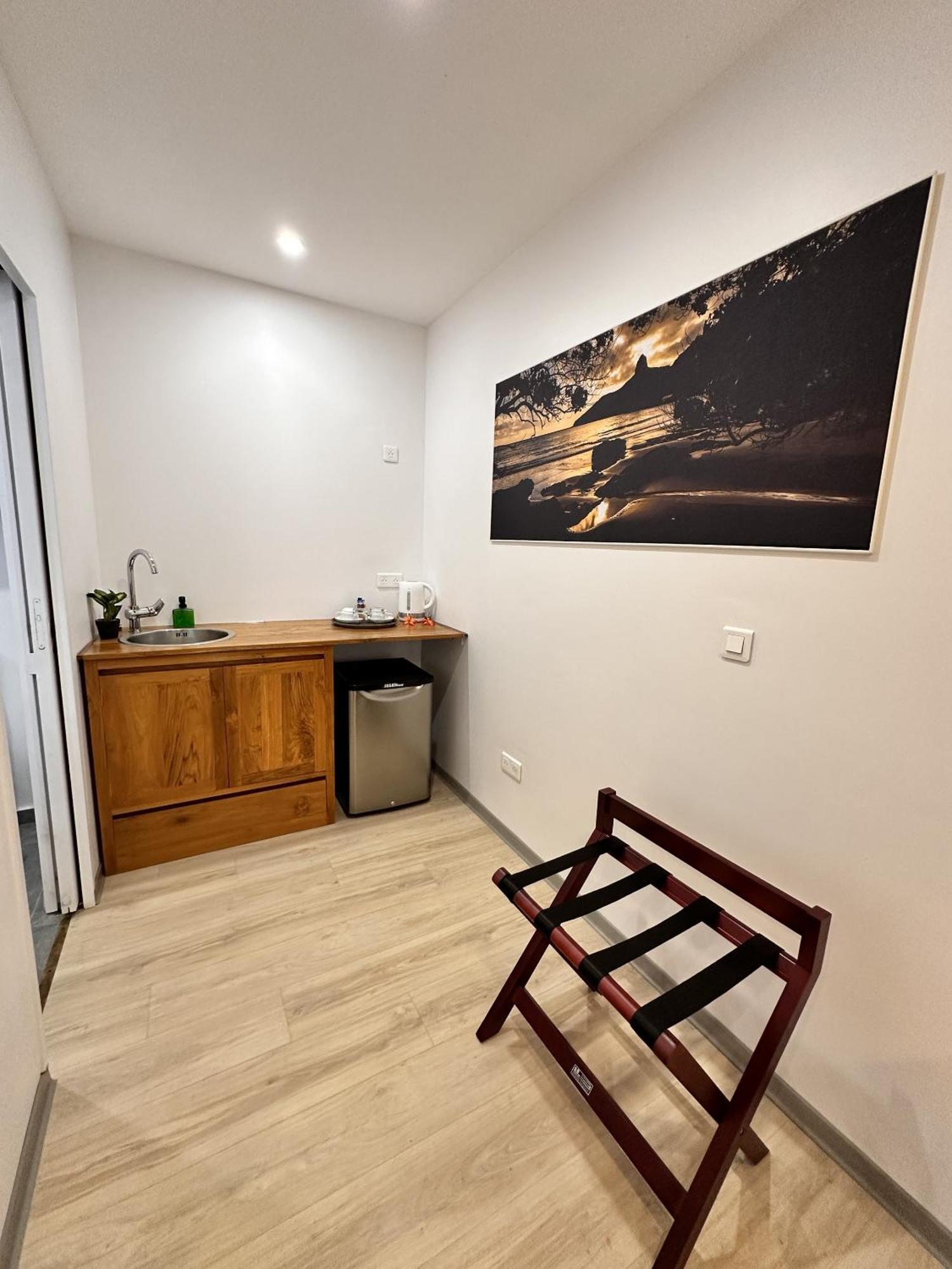 Ononui Lodge Airport, Ocean-View, Private Bathroom And Balcony, Free Wifi And Parking, On-Site Car Rental Faaa Dış mekan fotoğraf